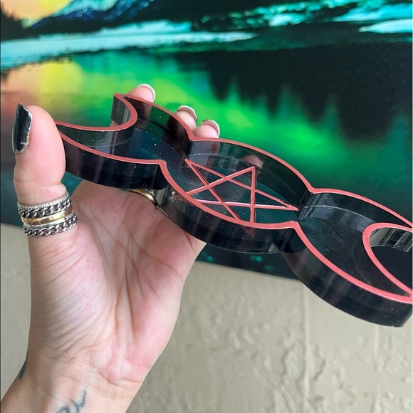 π΄β SALE ! red dot items are 2 for $25 . Bundle more than 3 and its $10 each π - Picture 9 of 16